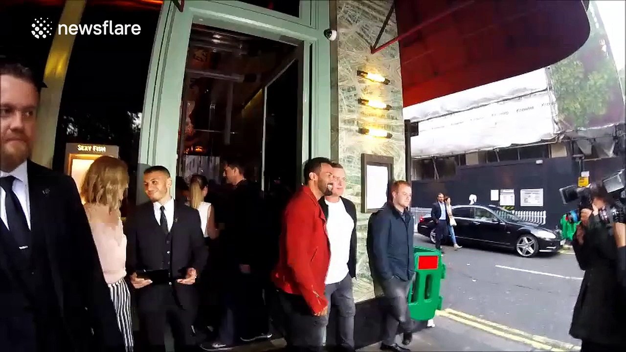 Craig David visits and sings at Sexy Fish restaurant in London