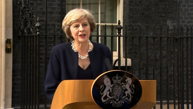 Royaume-Uni: premier jour pour Theresa May à Downing Street
