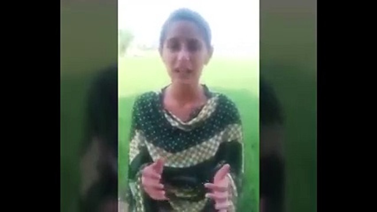 Girl  Talking Against Badals