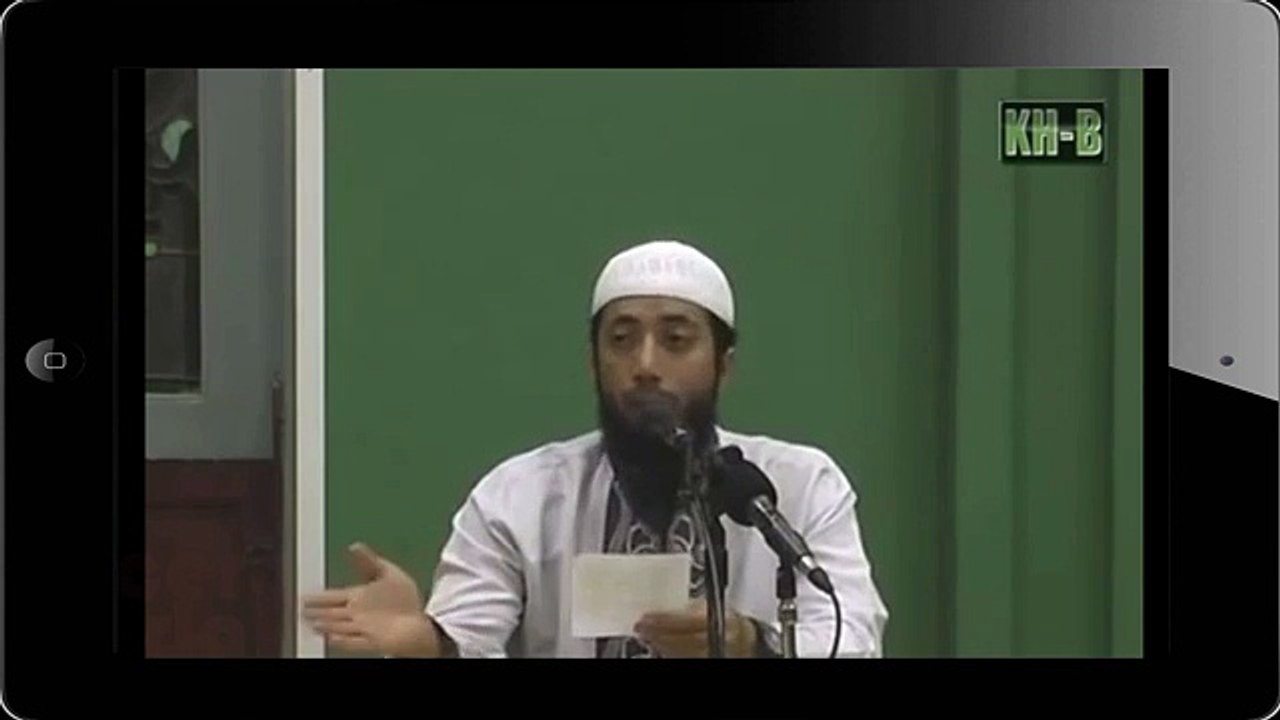 Ustadz Khalid Basalamah - Seperti inilah poligami yg sehat