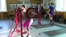 Julia Zaugolova - squat 220 lbs х 20 reps (without any equipment)