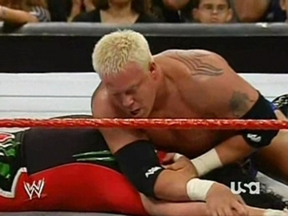 Kennedy Punches Super Crazy (Raw 7-16-07)