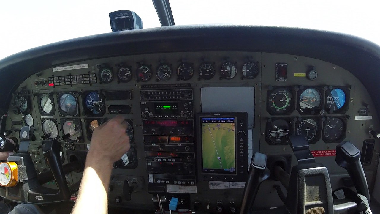 France Bleu Béarn vous embarque pour un saut en parachute avec les gendarmes de l'Etap