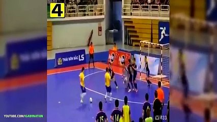 BEST SOCCER FOOTBALL VINES - GOALS, SKILLS, FAILS - WEEK#29