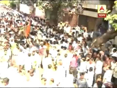 Crowd at Mumbai roads to bids adieu Shiv Sena supremo Bal Thackeray