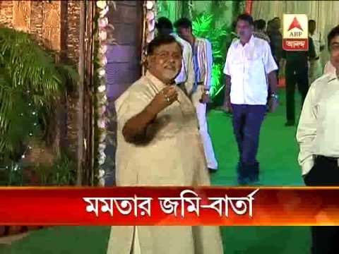 Mamata tries to remove land concern of Industrialist at Bijaya Sammilani