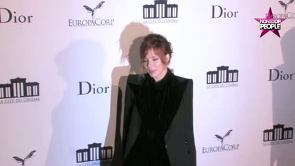 Mylène Farmer endeuillée par la mort de sa mère (Vidéo)