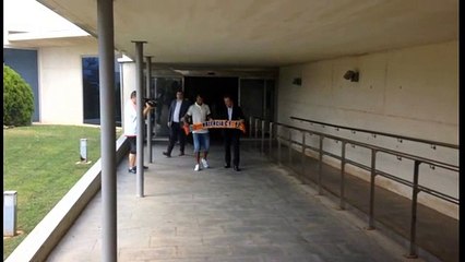 Nani Valencia atkısı ile poz verdi