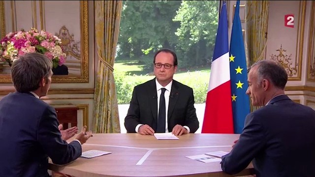 François Hollande au sujet de Macron : Dans un gouvernement il y a des règles. Ne pas les respecter c'est ne pas y rester .