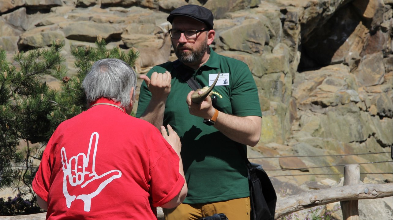 Berliner Zoo Führung in Gebärdensprache