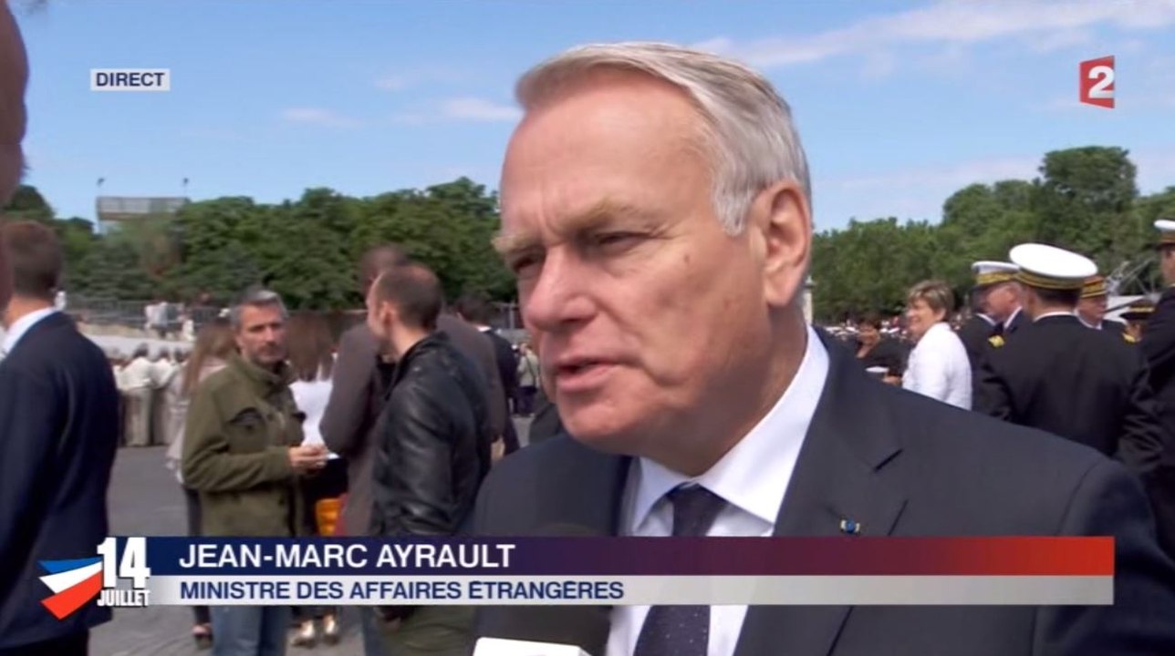 Défilé du 14 juillet 2016 : Jean-Marc Ayrault c...