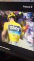 Chris Frrome a pied dans le mont Ventoux perd son maillot jaune