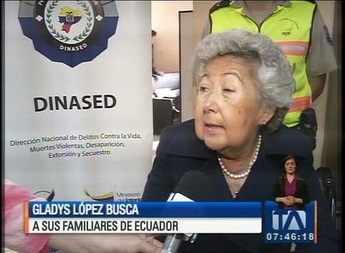 Gladys López busca a sus familiares en Ecuador