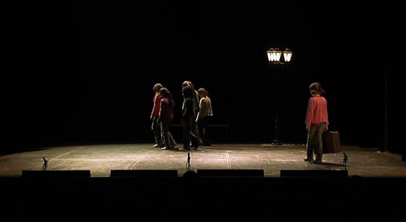 Fin Tableau 1 + Chanson "T'es qui ?" - DVD "T'es qui dis, t'es d'où ?"