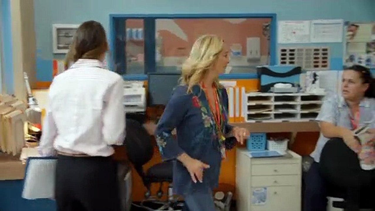 Offspring - S4 E1 - Outside of the Comfort Zone