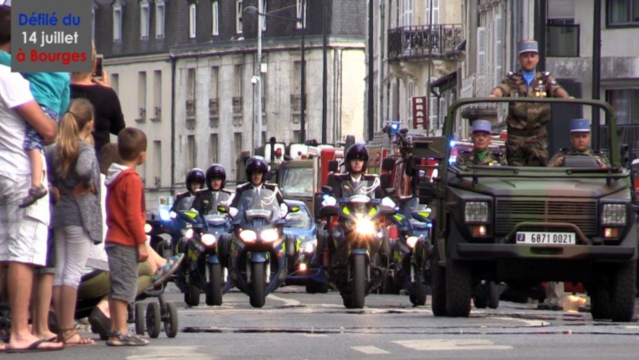 DÉFILÉ DU 14 JUILLET A BOURGES