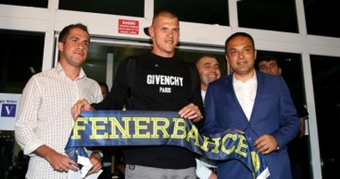 Şampiyonlar Ligi, Skrtel'in Bonservisini Yazdığı Tweet'i Kaldırdı