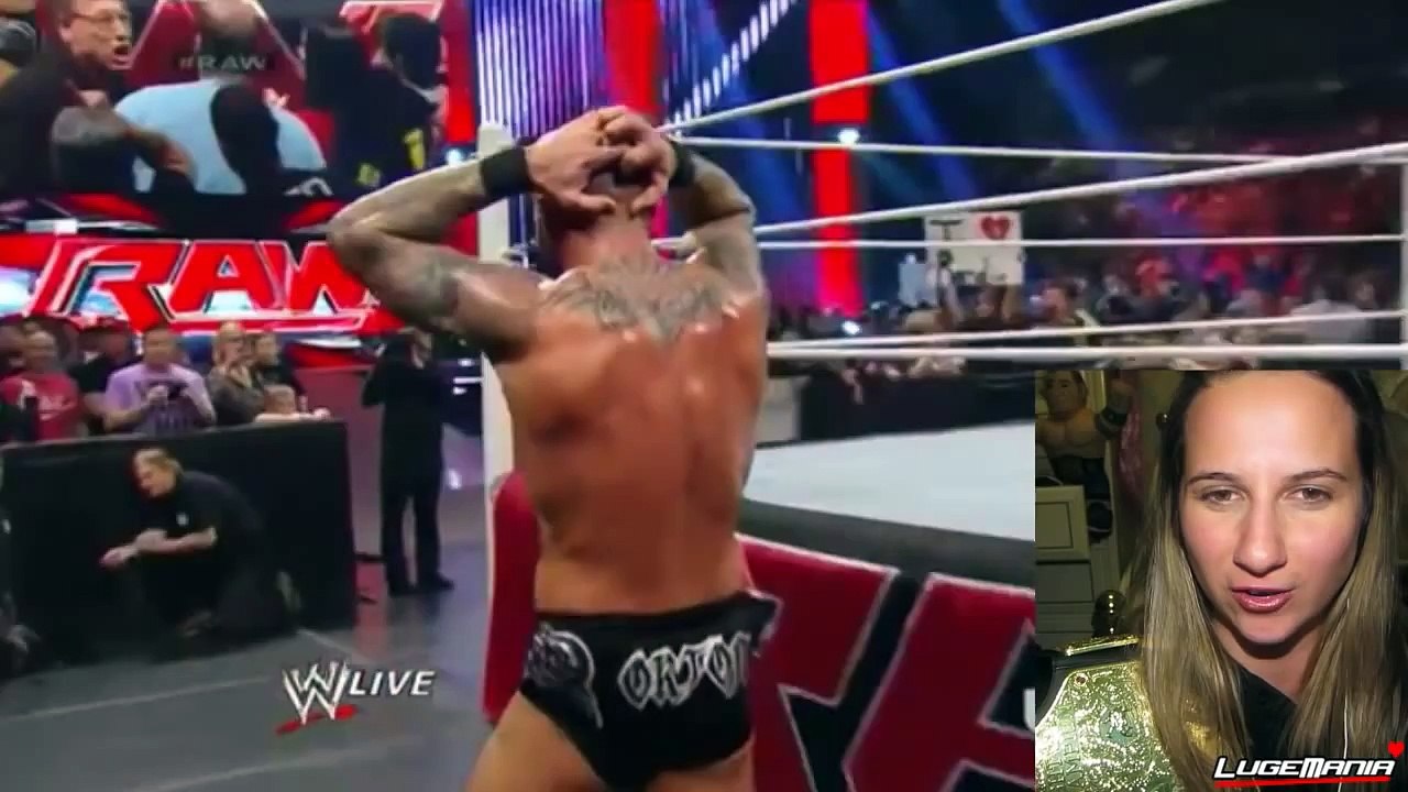 WWE Raw 1/13/14 Randy Orton Knocks Out Fan (John Cenas DAD) Live Commentary