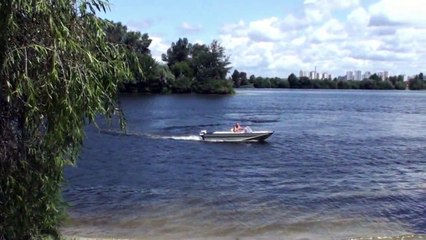 Моторка на вихрь 25.испытание