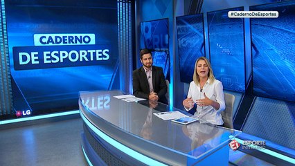 Torcedora com a mesma idade do Cruzeiro visita a Toca da Raposa