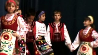 24 Май, народен танц на българчетата в Никозия