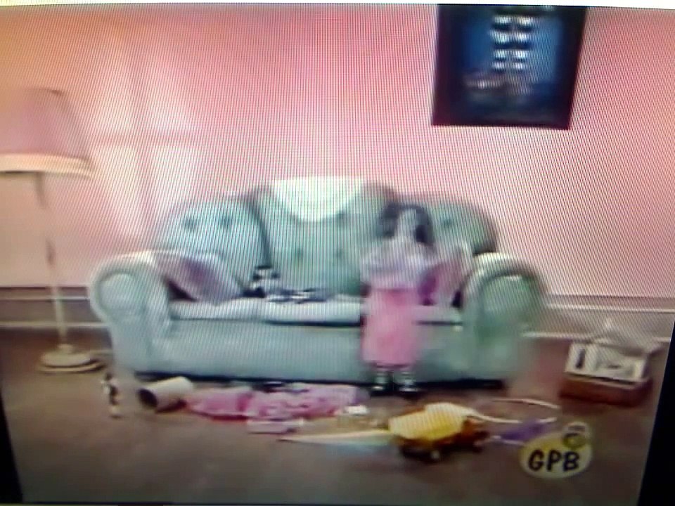 Big Comfy Couch "Hoopla" 10 Second Tidy (with "Gizmo Shmizmo"'s 10