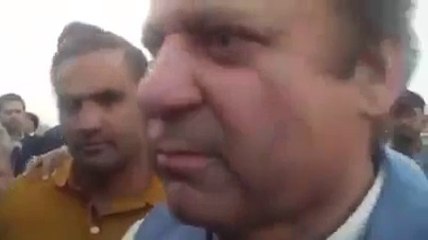Check out the nervousness of Nawaz Shareef when came to pakistan