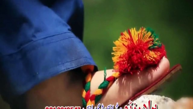 Nadia Gul - Pashto New Songs 2016 - Zama Da Qatar Laliya - Album Yaara Musfara