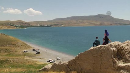 Mavi Bayrak Alan Van Gölü Konuklarını Bekliyor