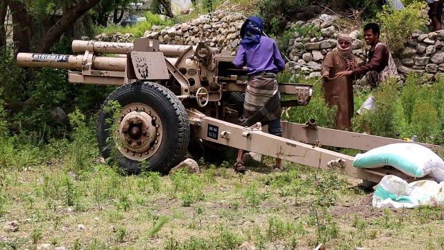 ارتفاع حدة المعارك في تعز بين القوات الحكومية والحوثيين