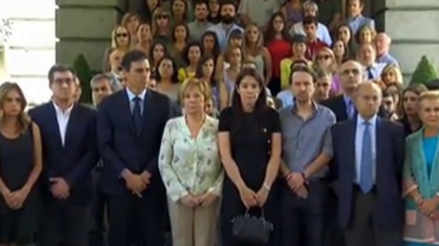 Minuto de silencio por las víctimas de Niza