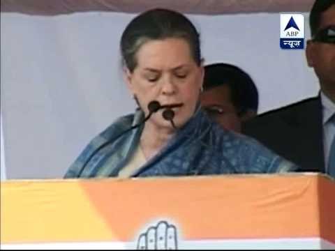 Sonia Gandhi addresses rallies in Gujarat, targets Narendra Modi