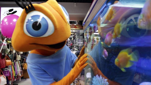 Приятные сюрпризы для любимых покупателей Торгового Центра «Муравей» в центре Сормово