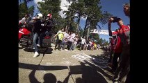 12/ Chris Froome, courant à pied son vélo cassé à la main, dans la 12e étape du Tour de France