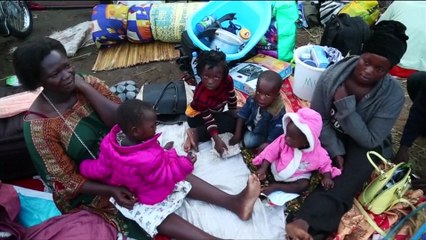 Ugandans wait to be evacuated from South Sudan