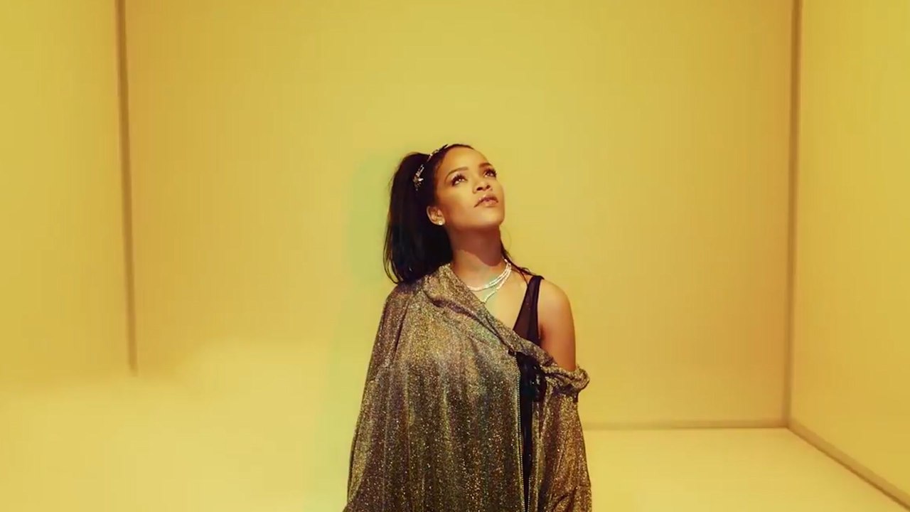 Rihanna cancels her concert as other celebs mourn the attacks in France