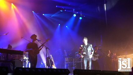 Kendji Girac la jour Cool sur la scène de Louhans