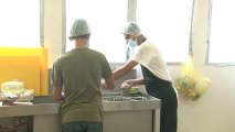 Jovenes en riesgo social reciben curso de cocina