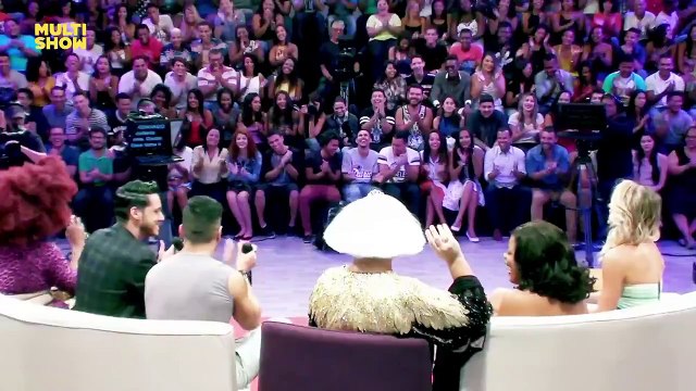 Sofá Do Ferdinando Com Tati Quebra Barraco - Ferdinando Show (1)