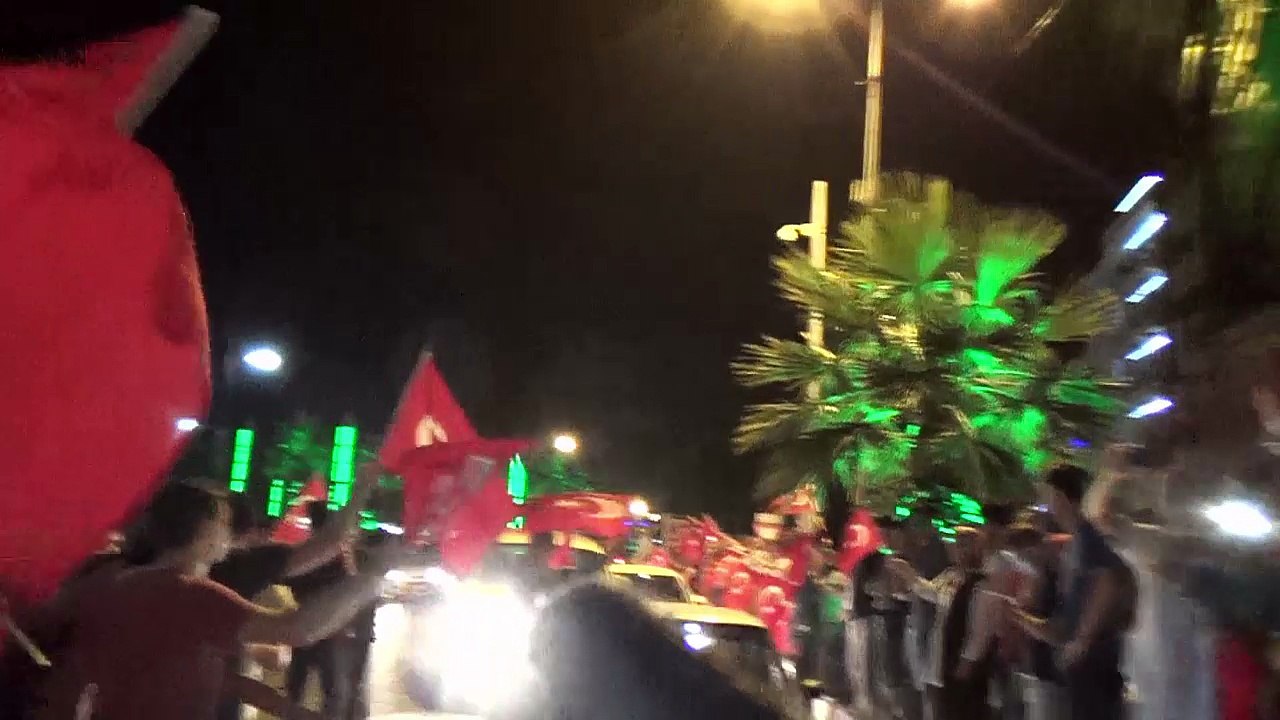 Halk Demokrasi Nöbetinde