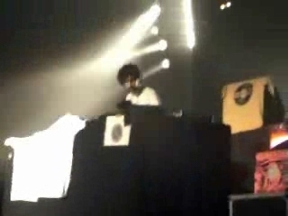 Justice Dour 2007 Intro Mix