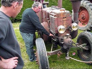 Riocaud 19 Mai 2013 : démarrage tracteur "Le Percheron"