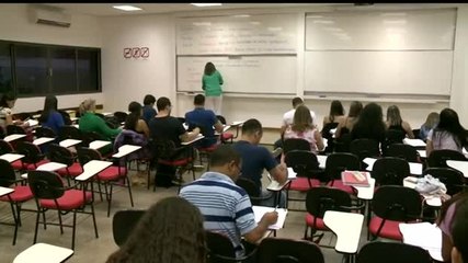 Governo muda Fies para repassar despesa de R$ 400 milhões às faculdades