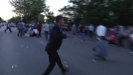 Vatandaşlar, MİT Önünde Kalkışmaya Tepki Gösterdi