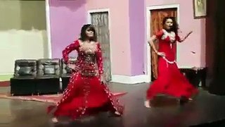 stage drama dance with mujra girls during kissing - desi girls video