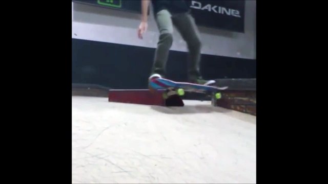 Skateboard fail : très douloureux!