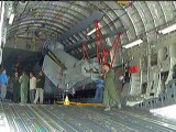 SCBR - Cargueiro C-17 pousa em Cabo Frio e traz helicópteros Seahawks para marinha|G1