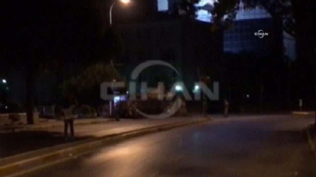 Türk Bayrağı Sallayan Vatandaşı Asker Böyle Vurdu