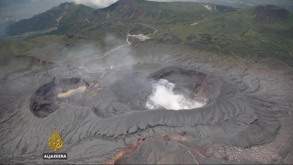 Earthquakes jolt Japan’s volcano tourism