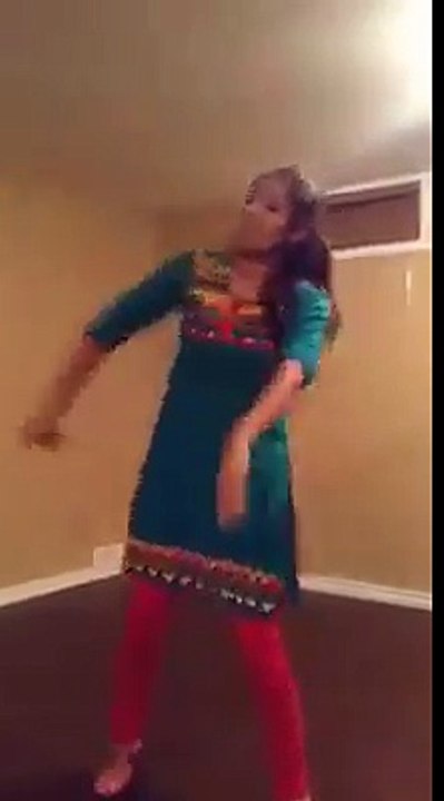 Pakistan Girl Dance